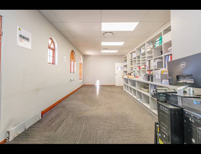 440M² BUILDING FOR SALE IN BLACKHEATH